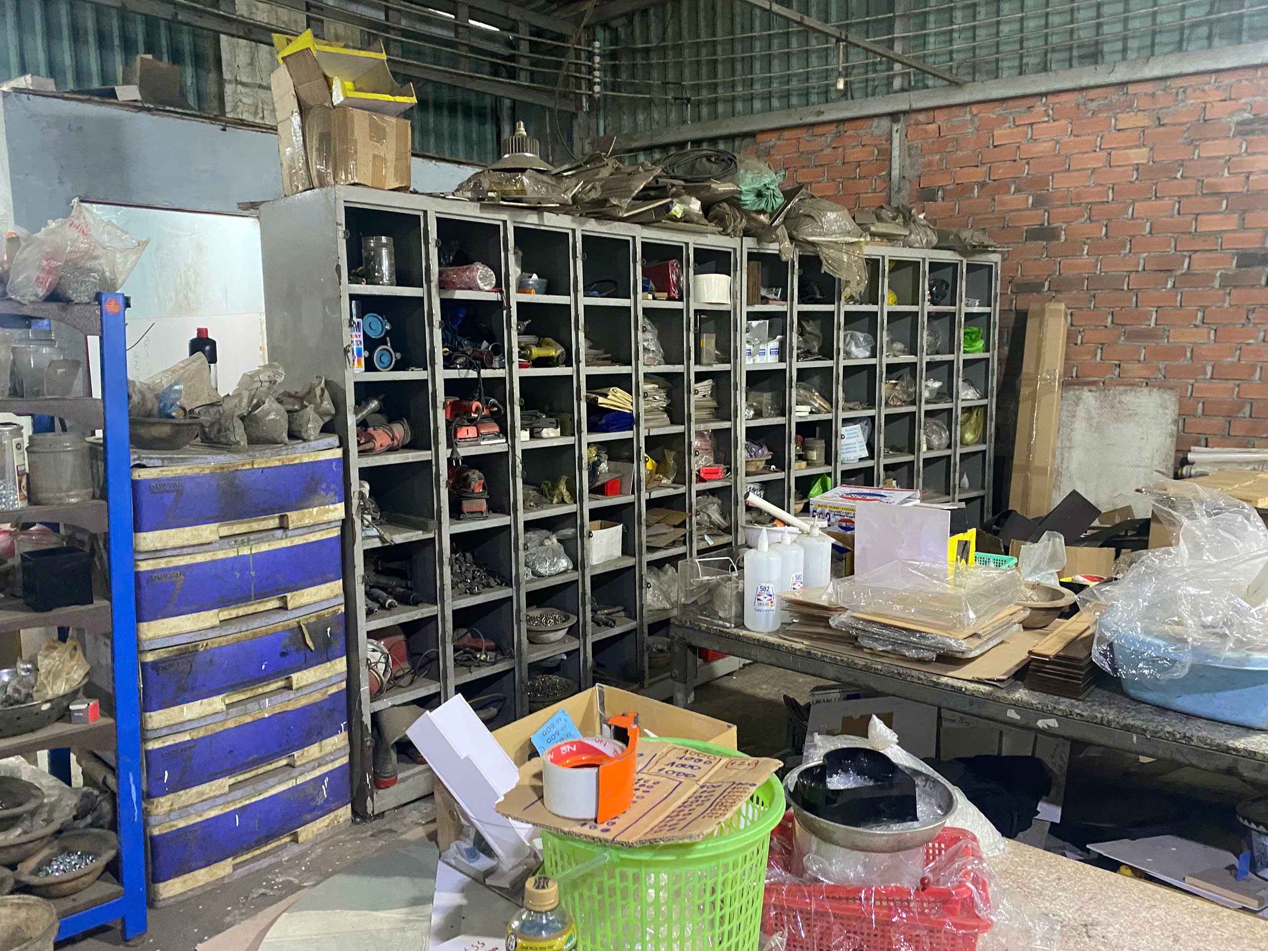 Tool rack.jpg